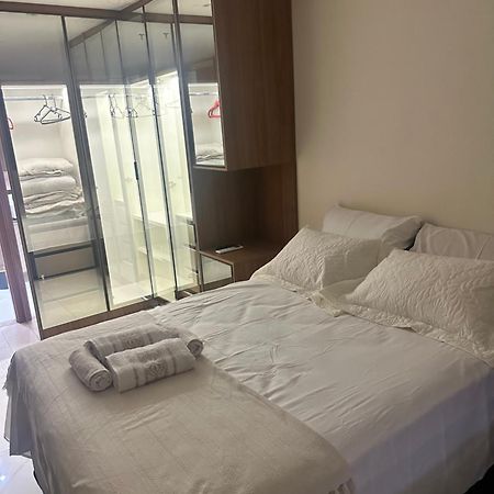 Apartamento De Alto Padrao Com Piscina Бразиліа Екстер'єр фото