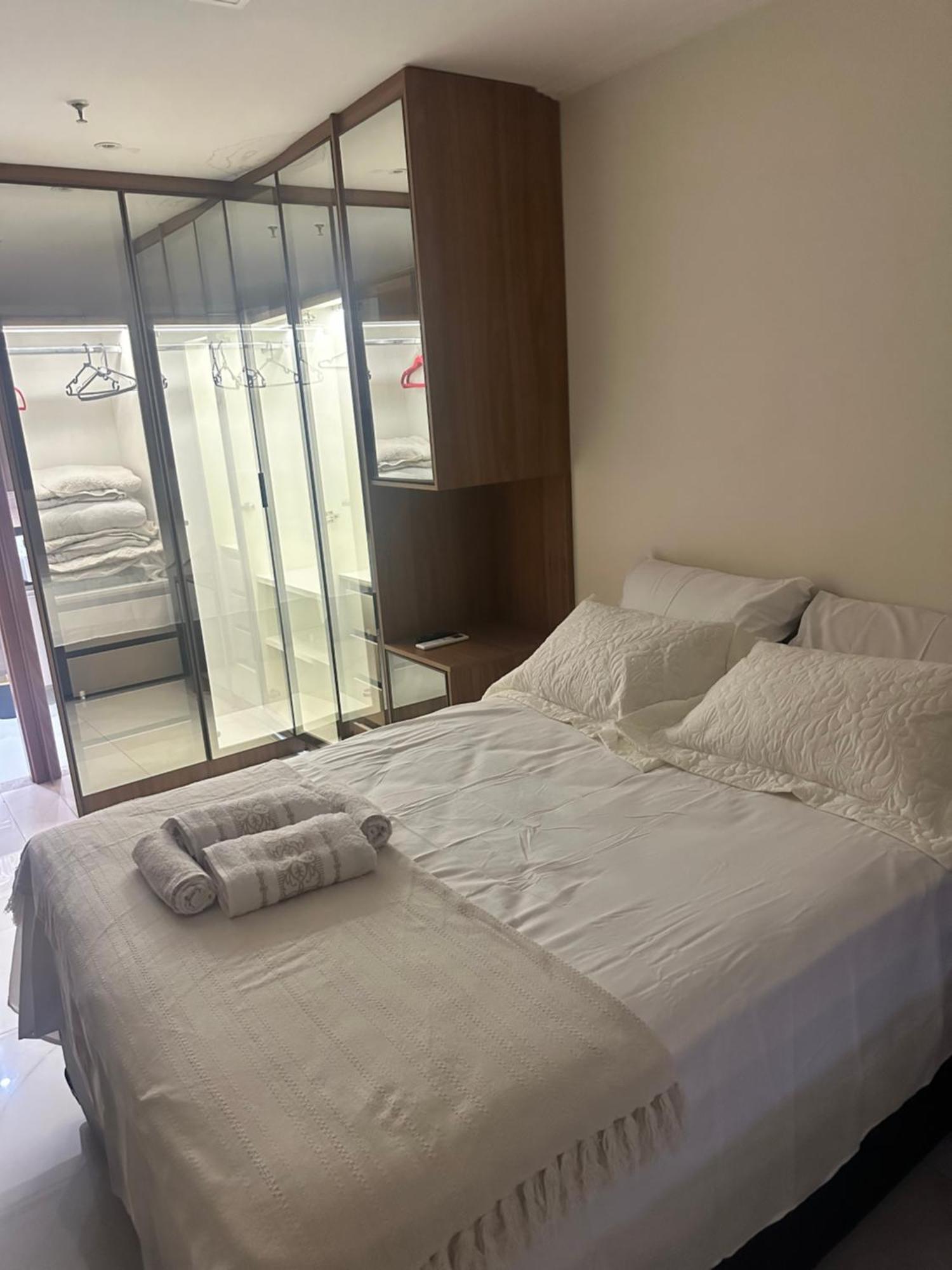 Apartamento De Alto Padrao Com Piscina Бразиліа Екстер'єр фото